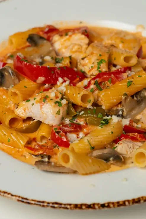 Rigatoni with shrimp, peppers and a creamy tomato sauce
